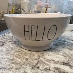 Rae dunn “hello” bowl